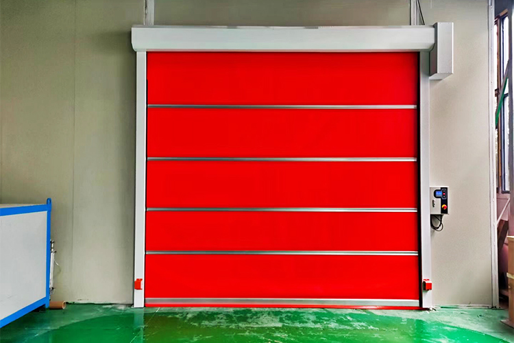 Existe alguma diferença entre uma porta rápida e uma porta de alta velocidade?